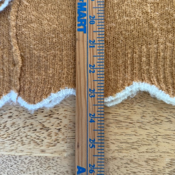 Hem & Thread Boho Scalloped‎ Loose Knit V-Neck Sweater Gold Medium - Picture 6 of 10